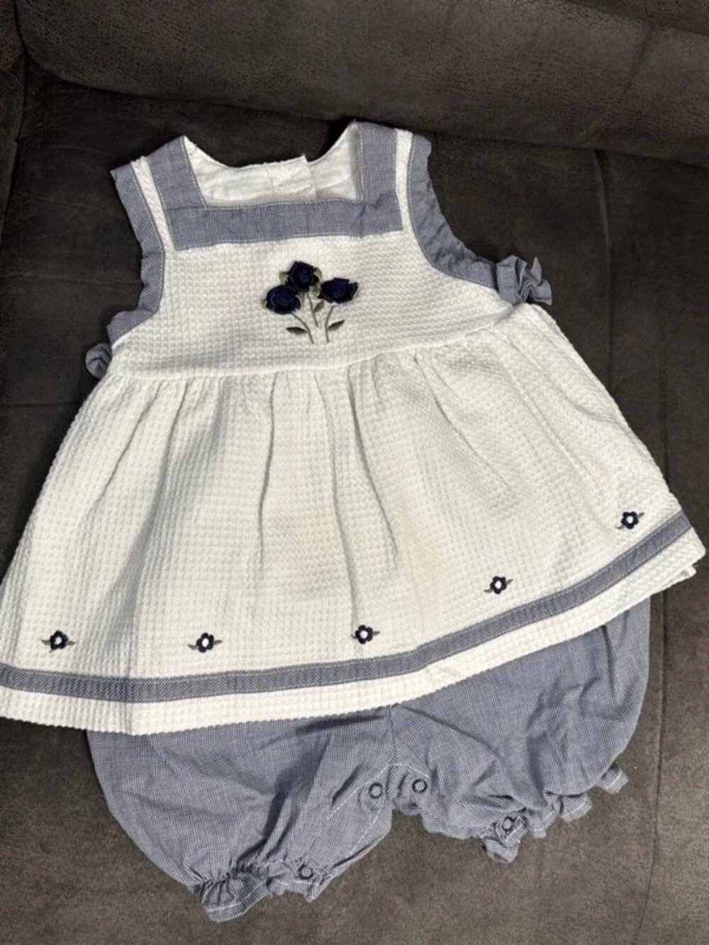 Navy, White flower romper